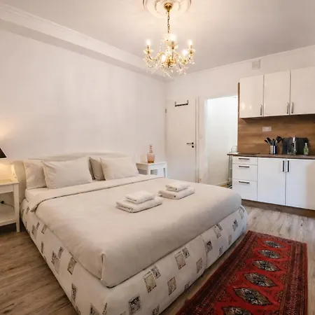 Garden With Kitchen & Bbq - Kindstay Prague Airport Tuchoměřice