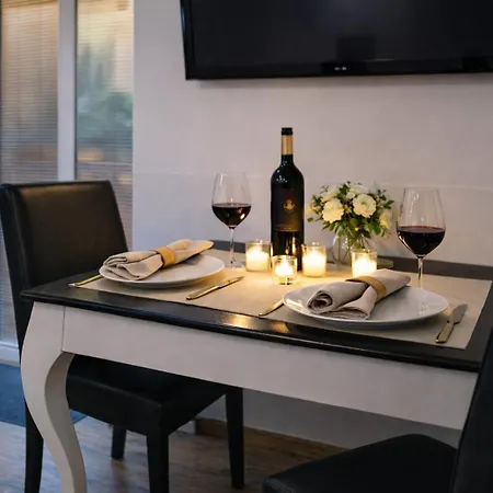 Apartmán Garden Studio With Kitchen & Bbq - Kindstay Suites Prague Airport *
