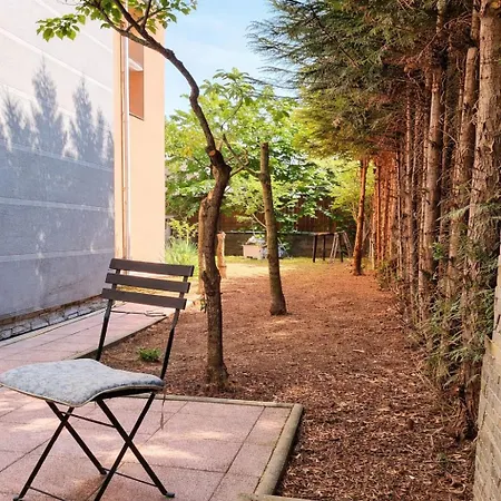 Apartment Garden Studio With Kitchen & Bbq - Kindstay Suites Prague Airport Tuchomerice
